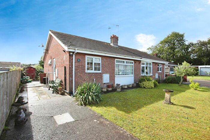 2 Bedroom Semi-Detached Bungalow For Sale In Nant-Y-Hwyad, Caerphilly, CF83