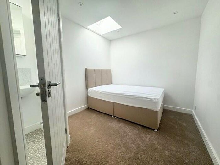 7 Bedroom House To Rent In Frome Road, Bath, BA2