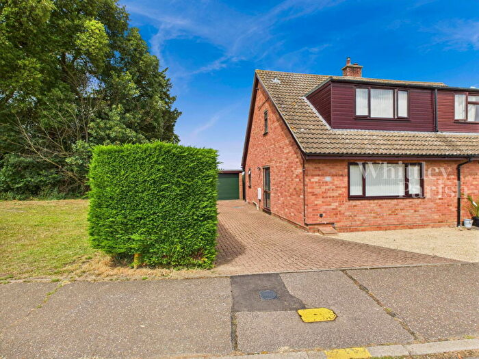 3 Bedroom Semi-Detached House For Sale In Hose Avenue, Roydon, Diss, IP22