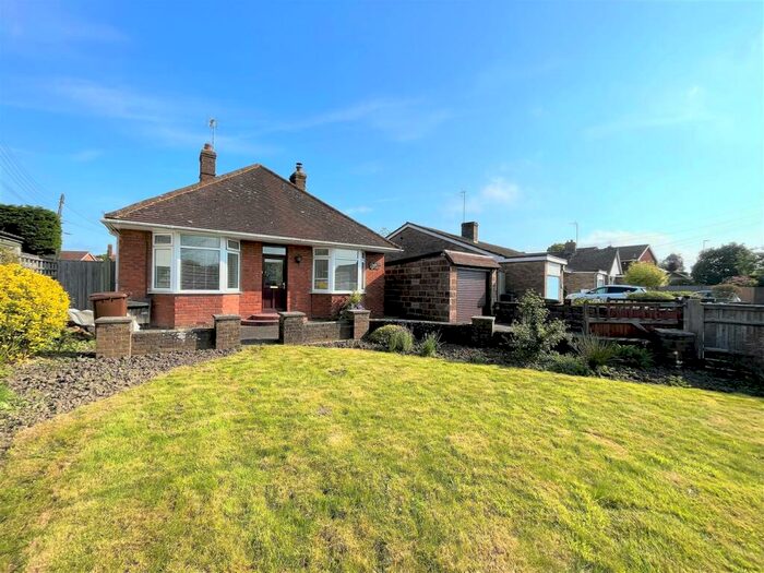 2 Bedroom Bungalow To Rent In Hawkswood Road, Hailsham, BN27