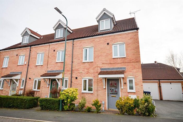 3 Bedroom Link Detached House To Rent In Bellona Close, Hebburn, NE31