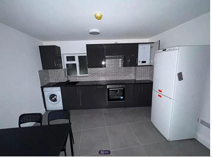 2 Bedroom Maisonette To Rent In Streatfield Road, Harrow, Greater London, Harrow, Greater London, HA3