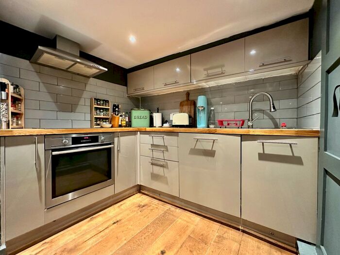 3 Bedroom Property To Rent In Bartholomews, Brighton, BN1