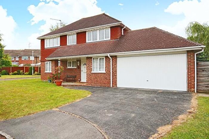 4 Bedroom Detached House To Rent In Emery Down Close, Bracknell, RG12