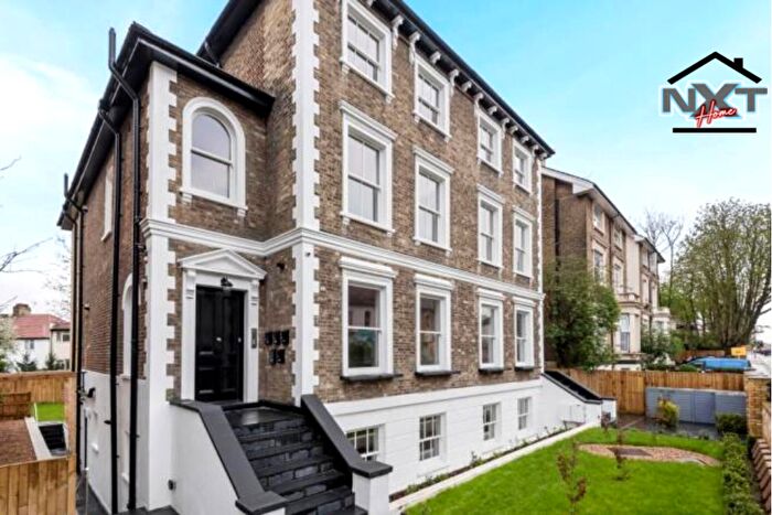 2 Bedroom Flat To Rent In Selhurst Road, London, SE25