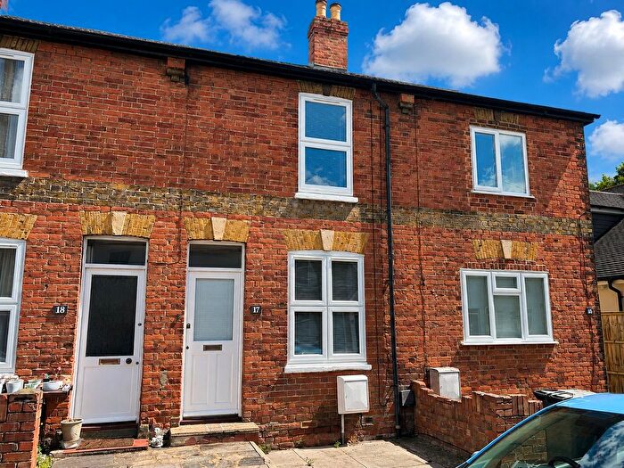 2 Bedroom Terraced House To Rent In Cumberland Street, Staines-Upon-Thames, TW18