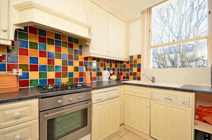 2 Bedroom Flat To Rent In Elsham Road, Holland Park, London, W14