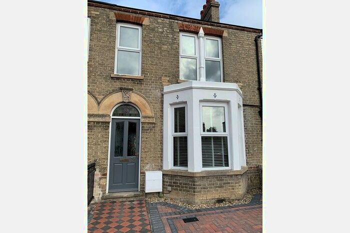 2 Bedroom Semi-Detached House To Rent In High Street, Histon, Cambridge, CB24