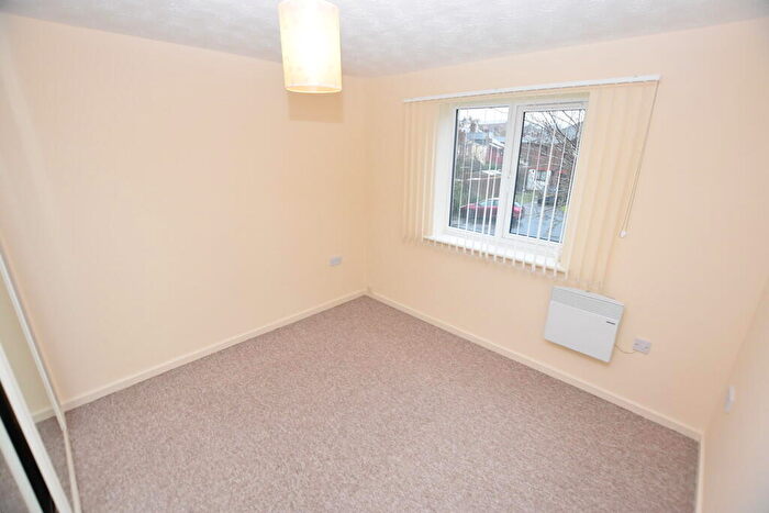 2 Bedroom Apartment To Rent In Haydock Close, Chester, CH1