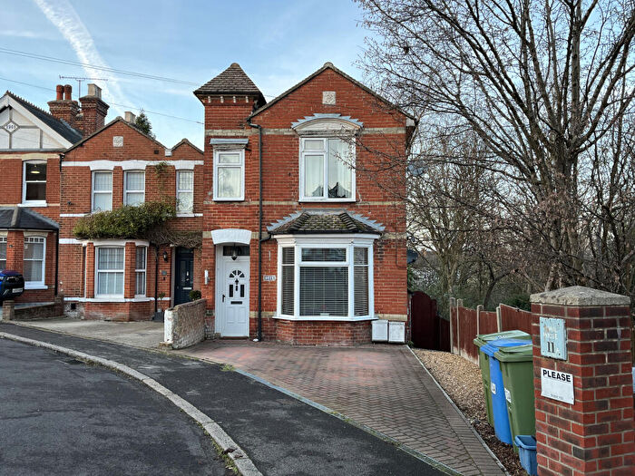 2 Bedroom Flat For Sale In B Cargate Hill, Aldershot, Hampshire, GU11