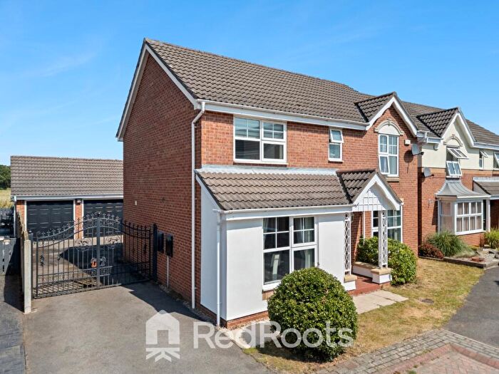 4 Bedroom Detached House For Sale In Wainscot Place, Skellow, Doncaster, South Yorkshire, DN6