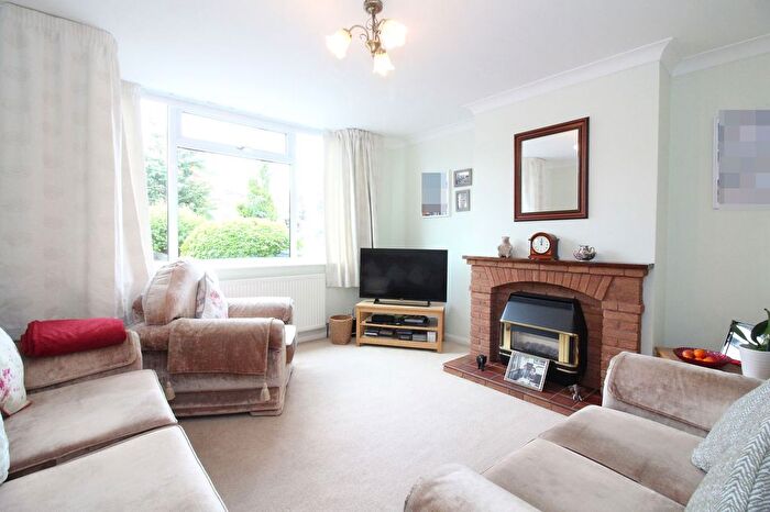 5 Bedroom Semi-Detached House For Sale In Court Crescent, Kingswinford, DY6