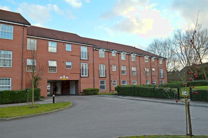 2 Bedroom Ground Flat To Rent In Bridge Court, Welwyn Garden City, AL7