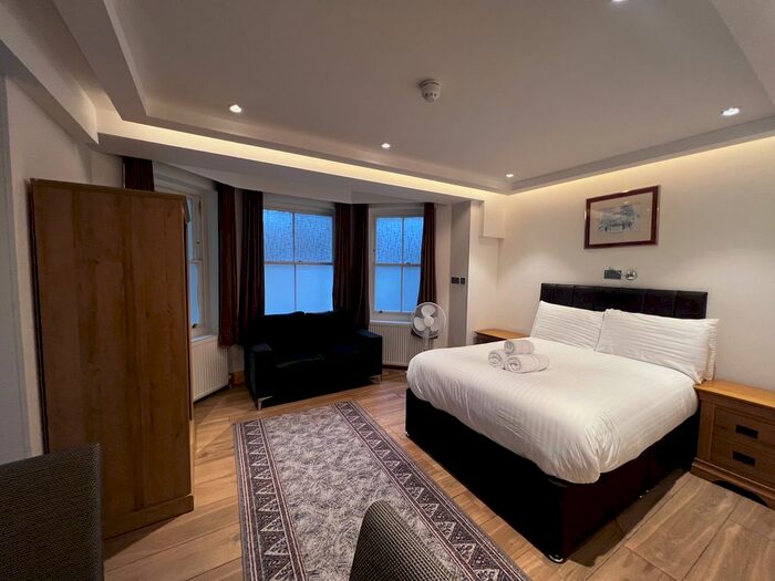 2 Bedroom Flat To Rent In Carlisle Road, Eastbourne, BN21