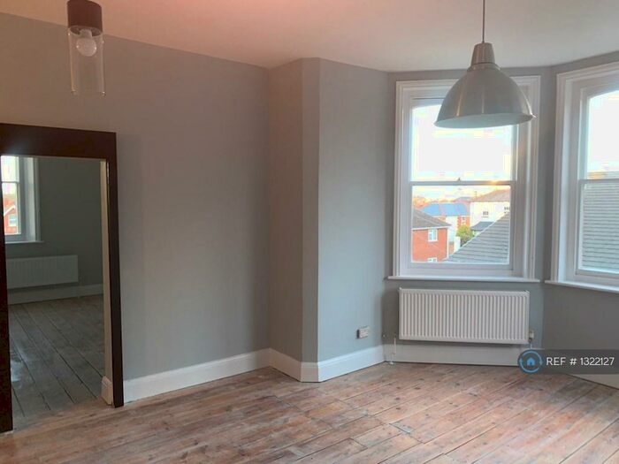 2 Bedroom Flat To Rent In Argyle Road, Reading, RG1