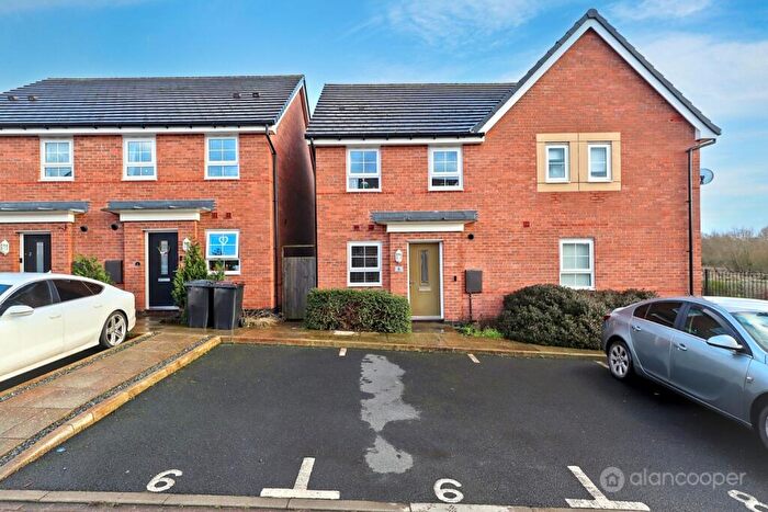 2 Bedroom Semi Detached House For Sale In Darter View, Nuneaton, CV10