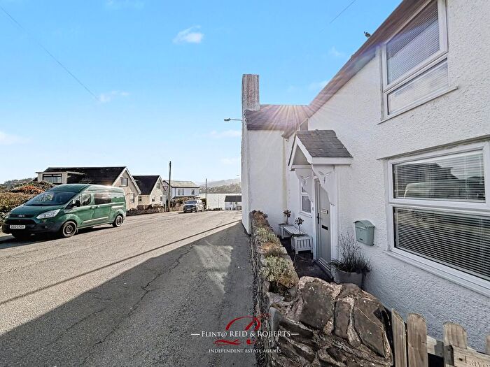 4 Bedroom Cottage For Sale In Pentywyn Road, Deganwy, LL31