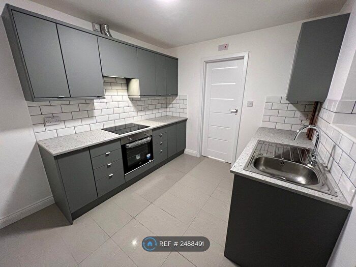 1 Bedroom Flat To Rent In Warwick Street, Leicester, LE3