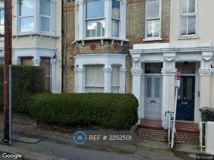 1 Bedroom Flat To Rent In Wimbart Road, London, SW2