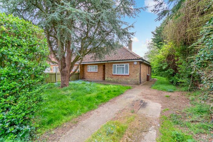 2 Bedroom Semi-Detached Bungalow For Sale In Westgate Street, Hilborough, IP26