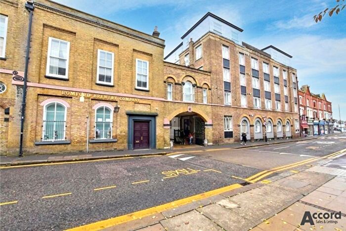 2 Bedroom Flat To Rent In High Street, The Gatehouse High Street, RM1