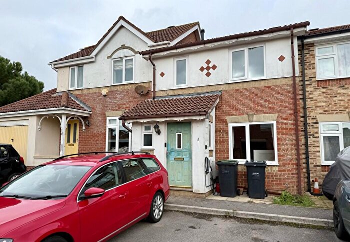 3 Bedroom Terraced House For Sale In Wayfarers, Gosport, PO13