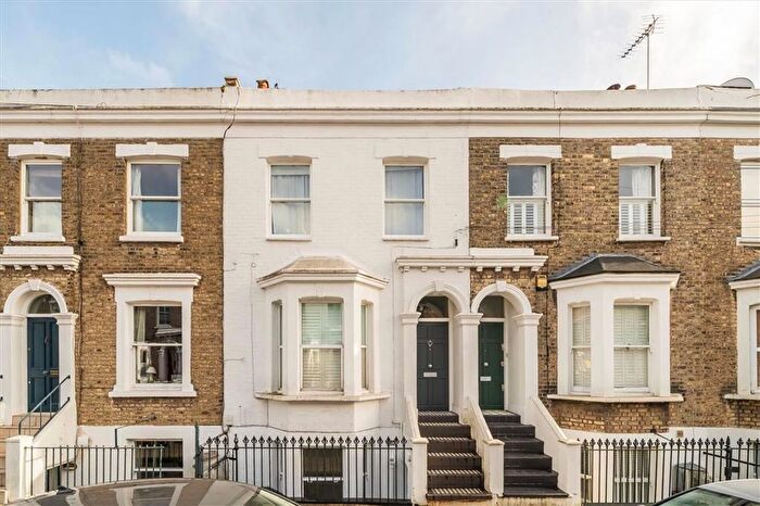 1 Bedroom Flat To Rent In Greenside Road, Shepherds Bush, W12