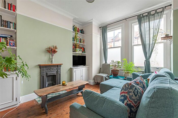 2 Bedroom Flat For Sale In Leverson Street, Furzedown, SW16