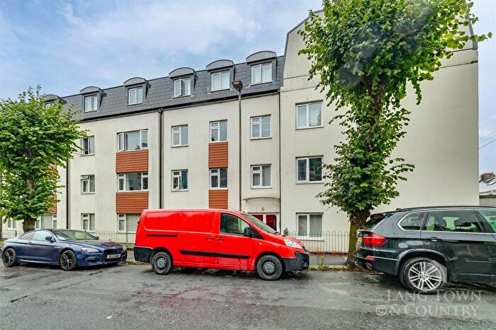 1 Bedroom Apartment To Rent In Victoria Place, Stoke, PL2