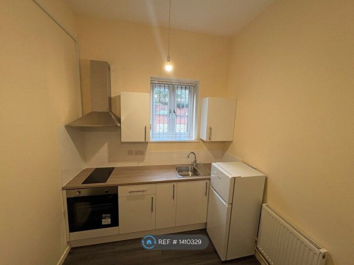 Studio To Rent In Wesley Suites, Stoke-On-Trent, ST4