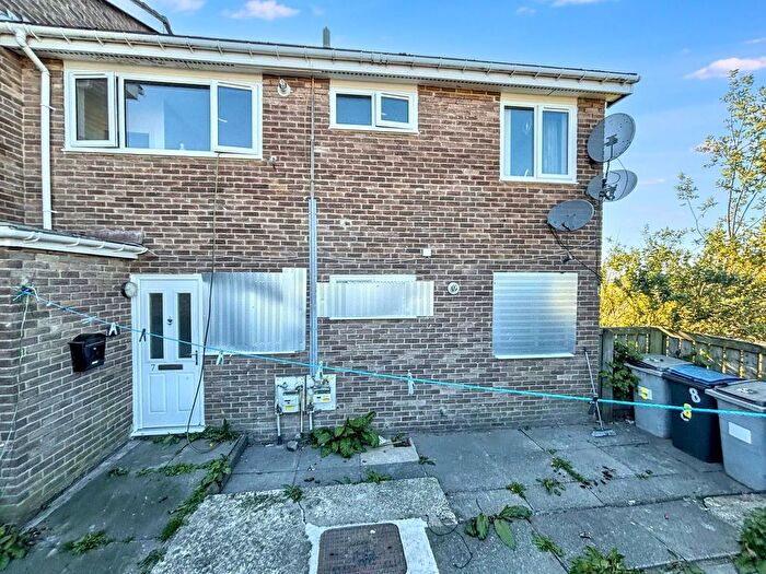 2 Bedroom Flat For Sale In Church Road, Blackhill, Consett, DH8