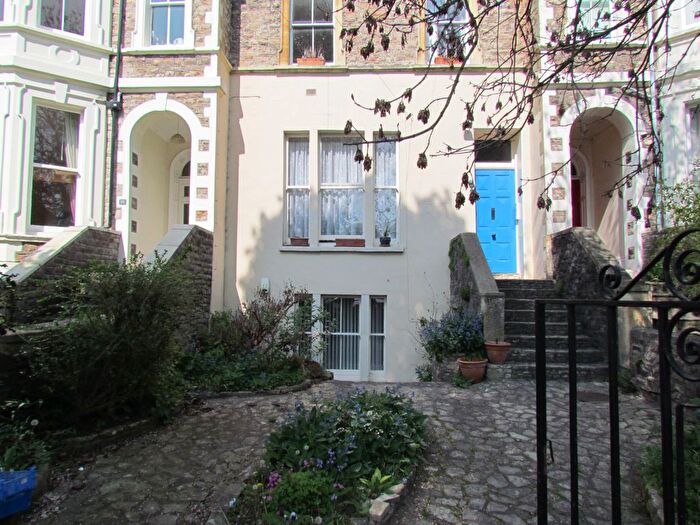 2 Bedroom Flat To Rent In Abbotsford Road, Bristol, BS6