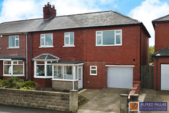 4 Bedroom Semi-Detached House For Sale In Dipe Lane, West Boldon, NE36