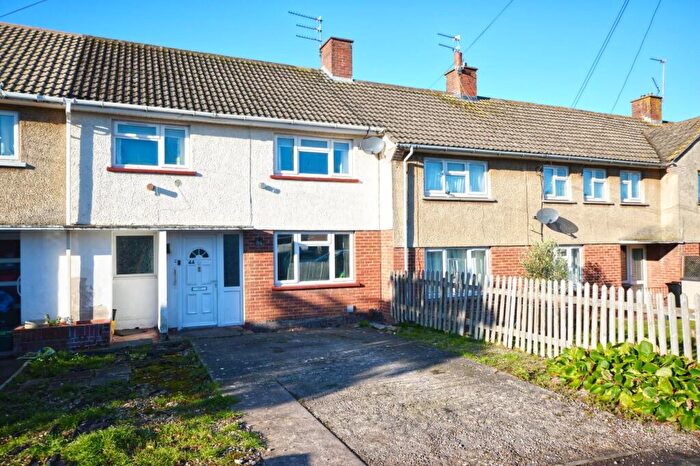 3 Bedroom Terraced House For Sale In Caernarvon Road, Keynsham, Bristol, BS31