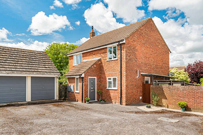 4 Bedroom Detached House For Sale In Highclere Gardens, Wantage, OX12