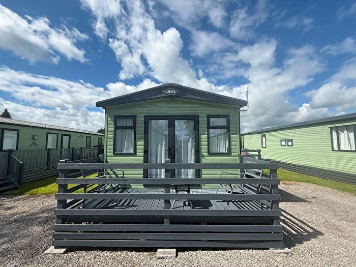 2 Bedroom Property For Sale In Lake View, Hall More Caravan Park, Hale, LA7