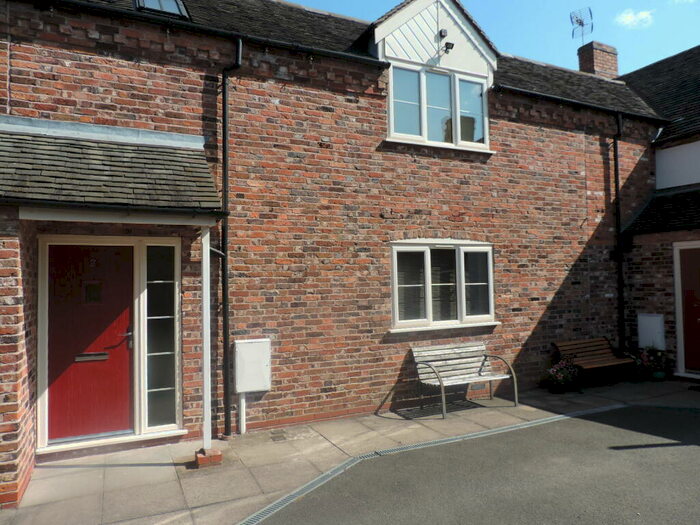 1 Bedroom Apartment To Rent In Station Road, Polesworth, B78