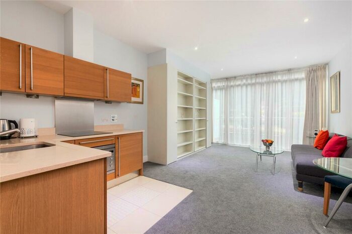 Apartment To Rent In Howard Building, Chelsea Bridge Wharf, London, SW11