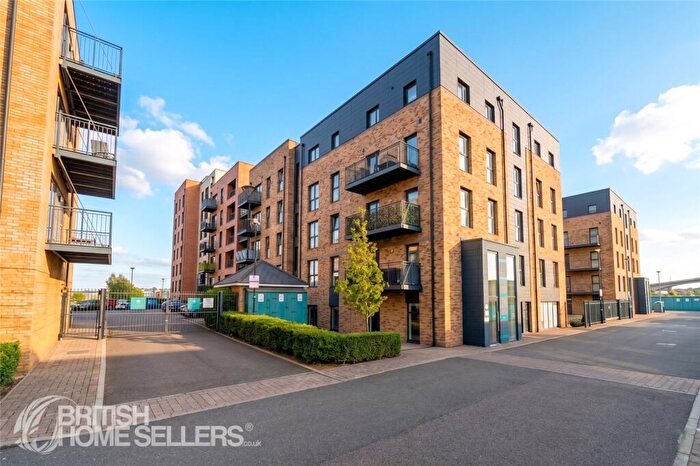 1 Bedroom Apartment For Sale In Thomas Blake Avenue, Southampton, Hampshire, SO14