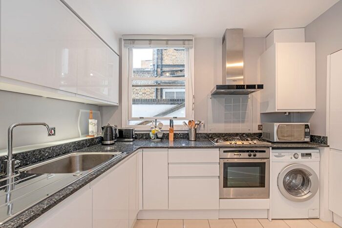2 Bedroom Flat To Rent In Ashburn Gardens, London, SW7