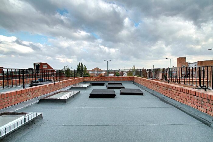 1 Bedroom Flat To Rent In The Broadway, Greenford, UB6
