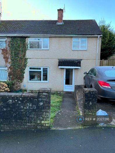 3 Bedroom Semi-Detached House To Rent In Huntingham Road, Bristol, BS13