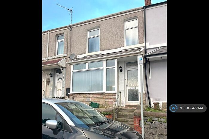 4 Bedroom Terraced House To Rent In Essex Terrace, Plasmarl, Swansea, SA6
