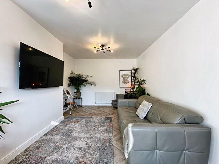 2 Bedroom Semi-Detached Bungalow For Sale In Holden Avenue, Bury, BL9
