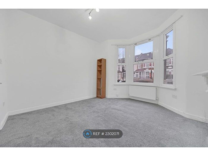 1 Bedroom Flat To Rent In East Ham, London, E6