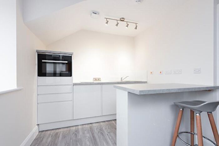 Studio To Rent In Russell Court, Kidlington, Oxfordshire, OX5