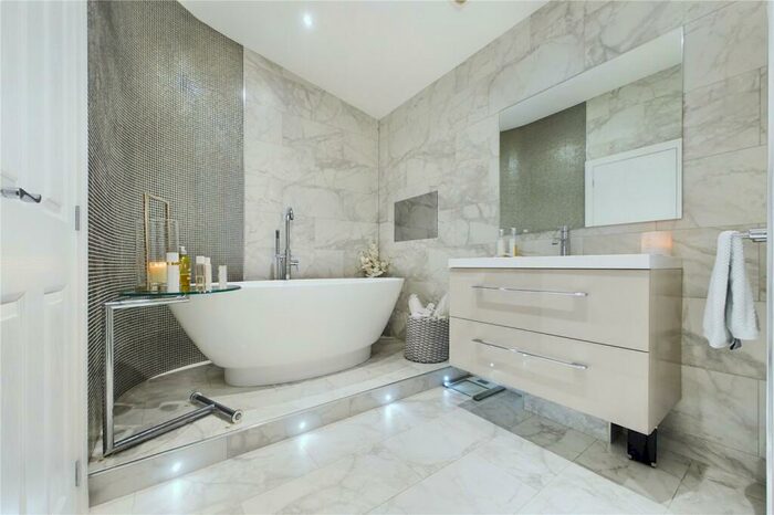 3 Bedroom Bungalow For Sale In Benham Lane, Riseley, Reading, RG7
