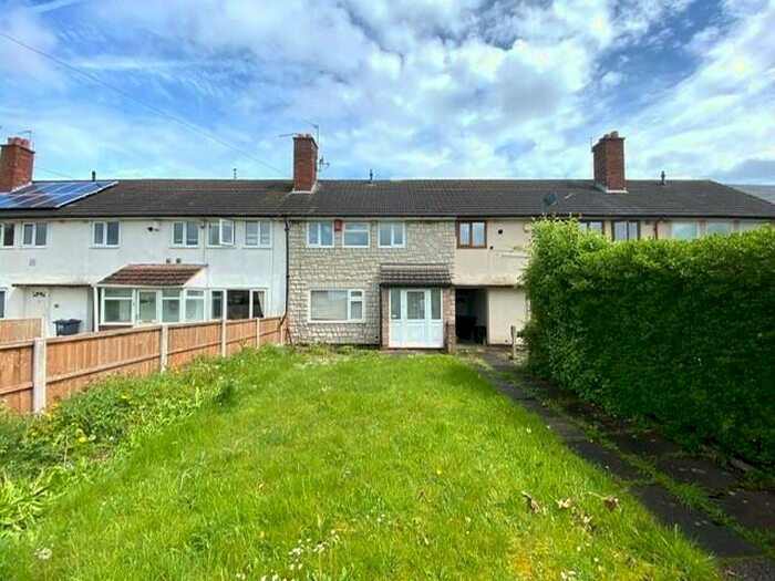 2 Bedroom House To Rent In Admington Road, Stechford, B33