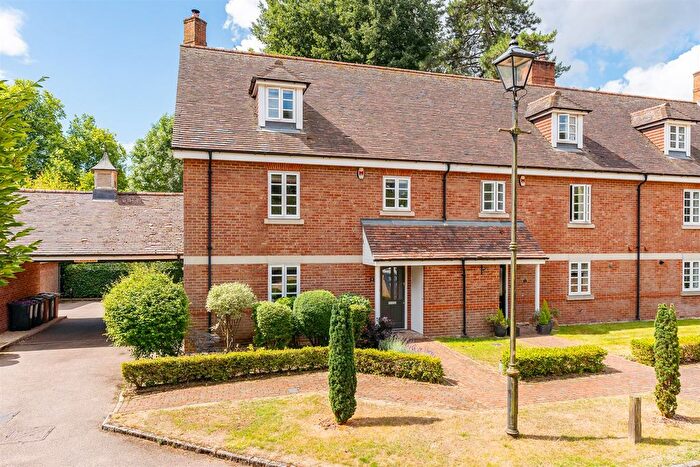 4 Bedroom Property For Sale In Tewin Water, Tewin, Welwyn, AL6