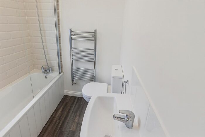 2 Bedroom Detached House To Rent In Irlam Street, Wigston, LE18